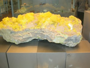 こちらも巨大な硫黄標本,Conil, Cadiz